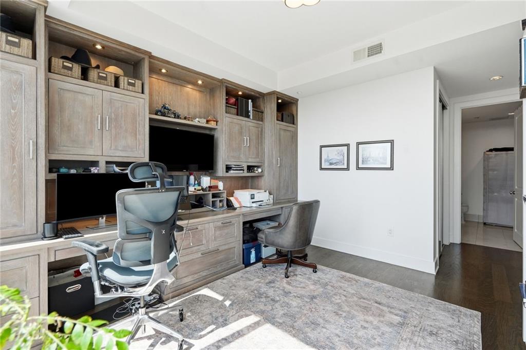 3630 Peachtree Road NE Unit 2302