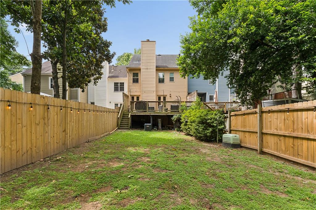 565 Salem Woods Drive SE