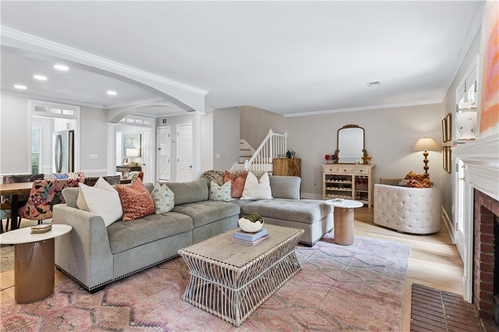 565 Salem Woods Drive SE