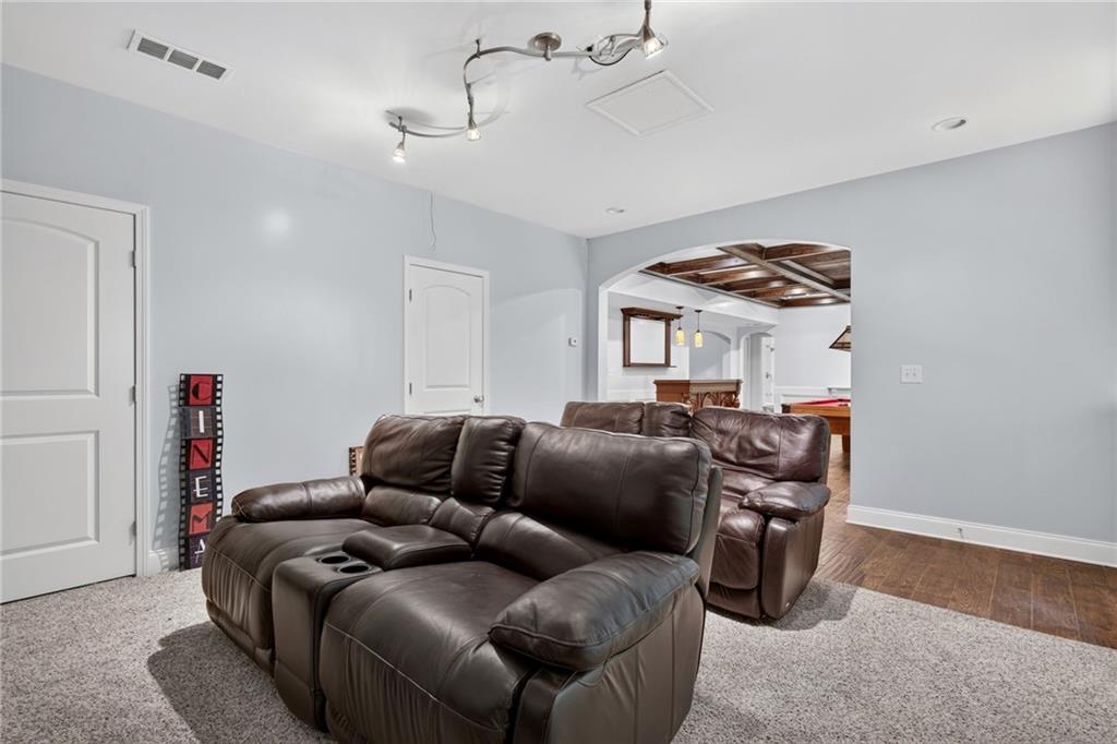 555 Washington Way