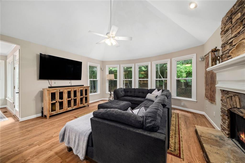 915 Sentry Ridge Crossing