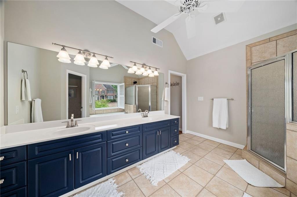 915 Sentry Ridge Crossing