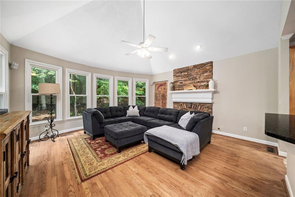 915 Sentry Ridge Crossing