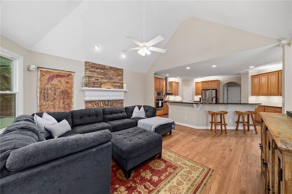 915 Sentry Ridge Crossing