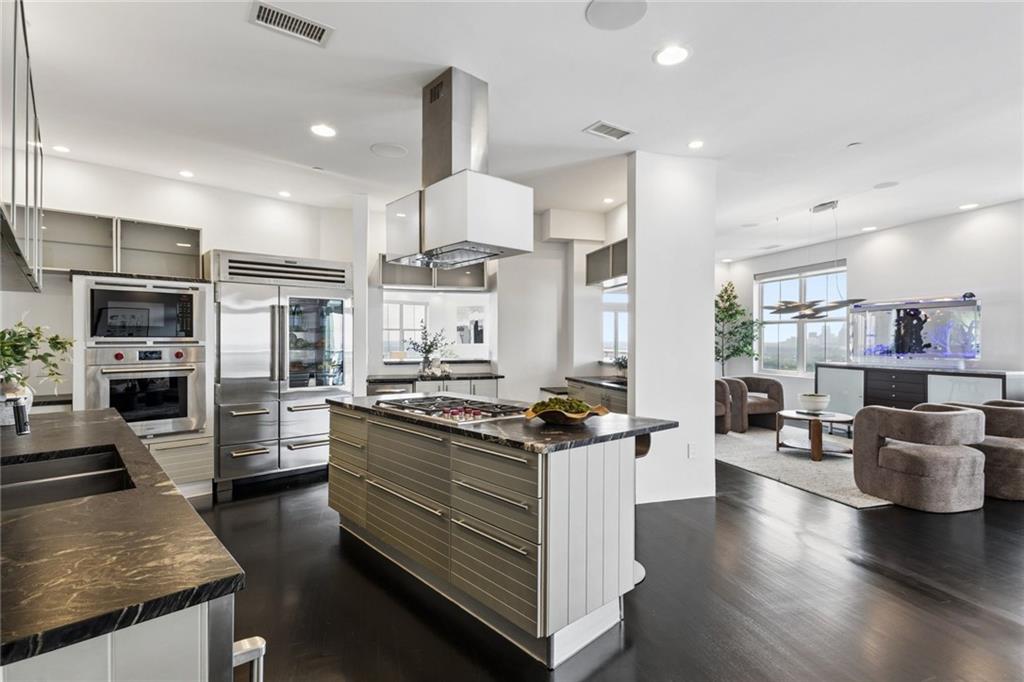 2881 Peachtree Road NE Unit 2304