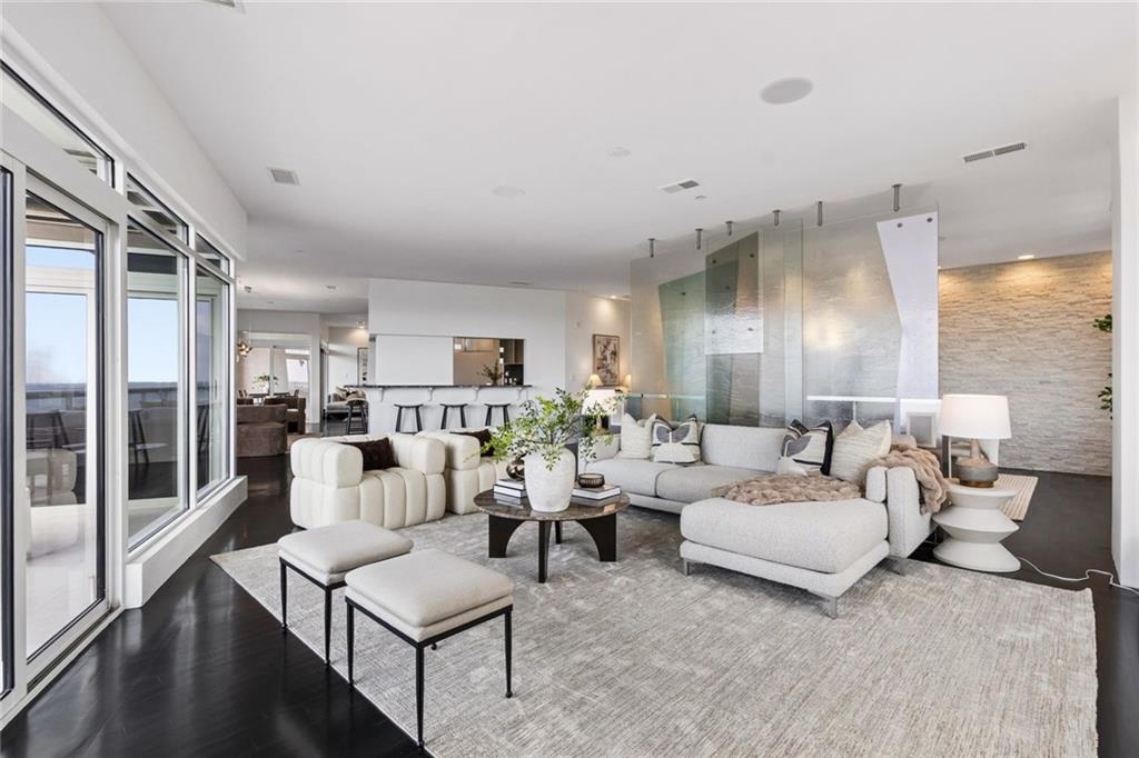 2881 Peachtree Road NE Unit 2304
