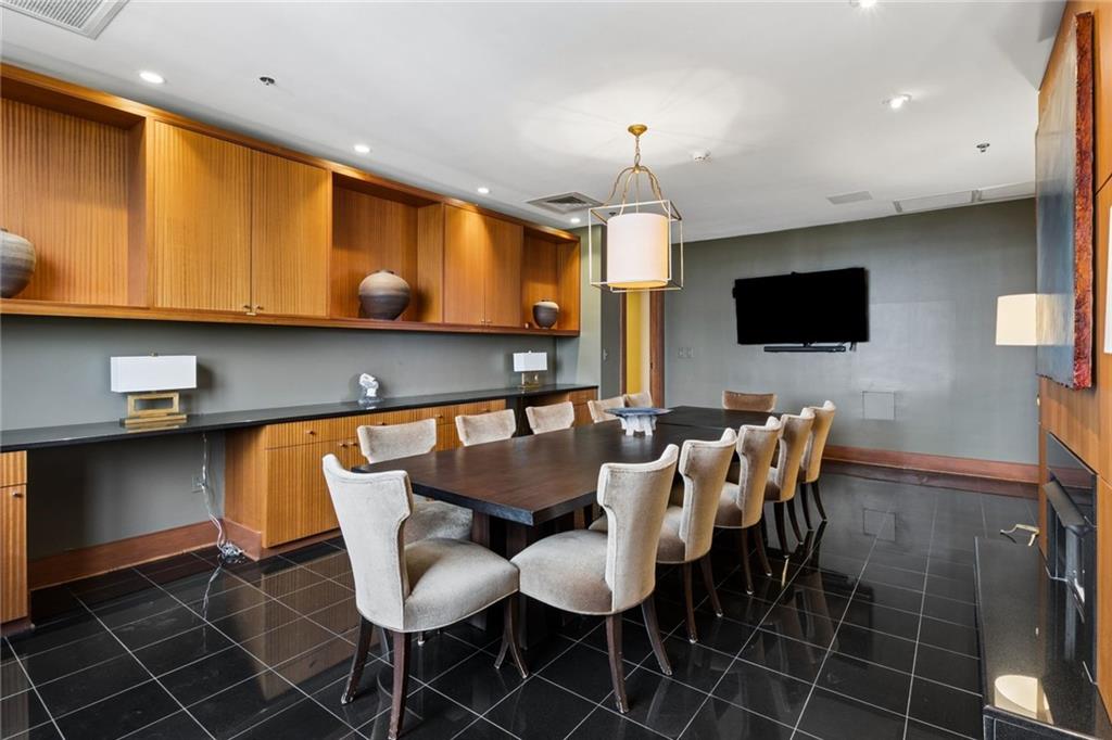 2881 Peachtree Road NE Unit 2304
