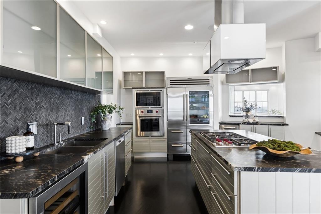 2881 Peachtree Road NE Unit 2304