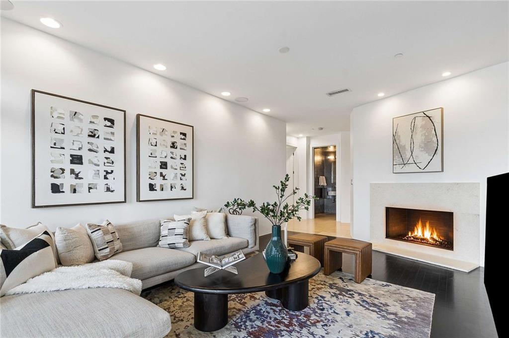 2881 Peachtree Road NE Unit 2304