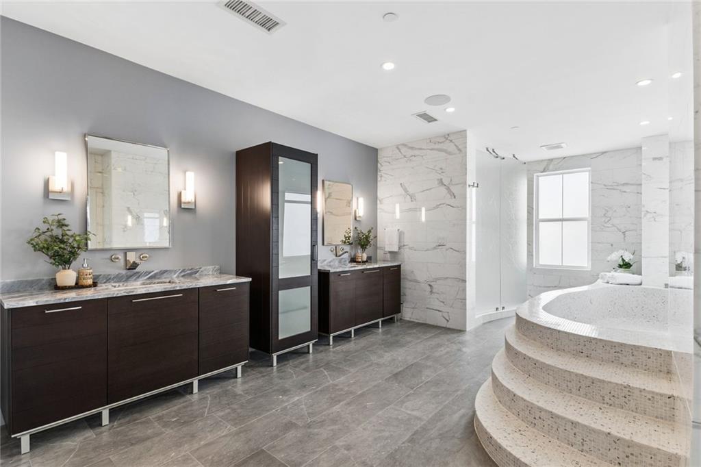 2881 Peachtree Road NE Unit 2304