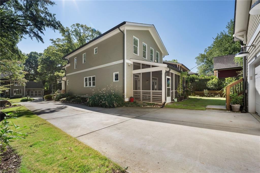 370 Reed Street