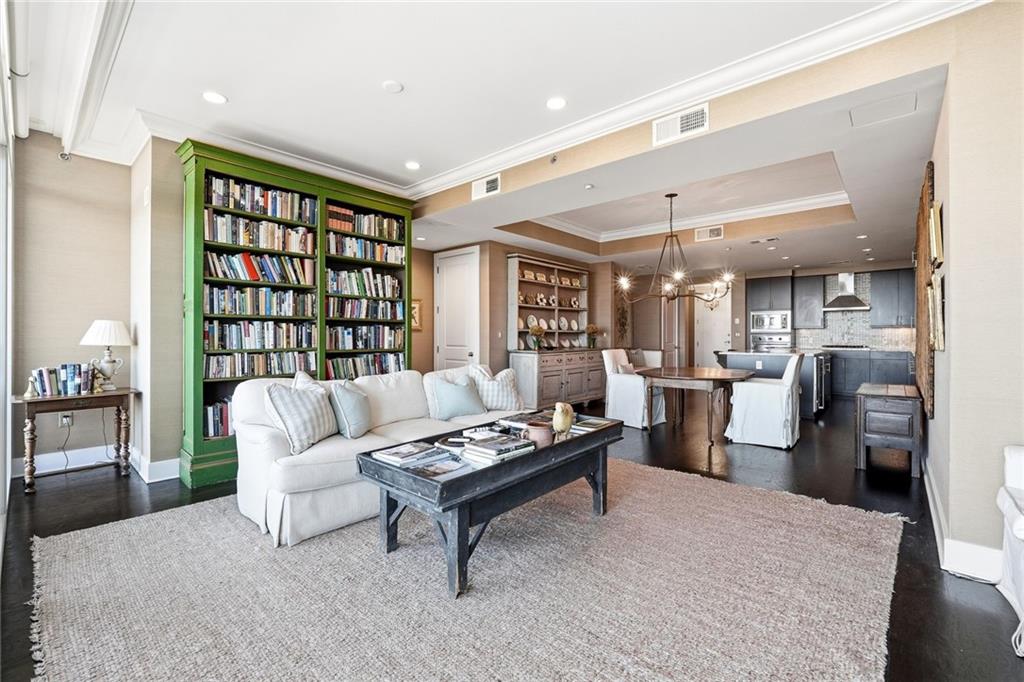 3630 Peachtree Road NE Unit 2002