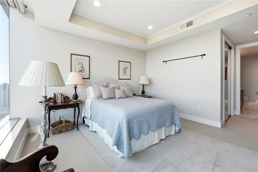 3630 Peachtree Road NE Unit 2002