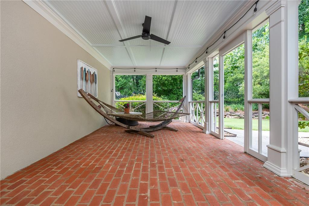 1025 Stonegate Court
