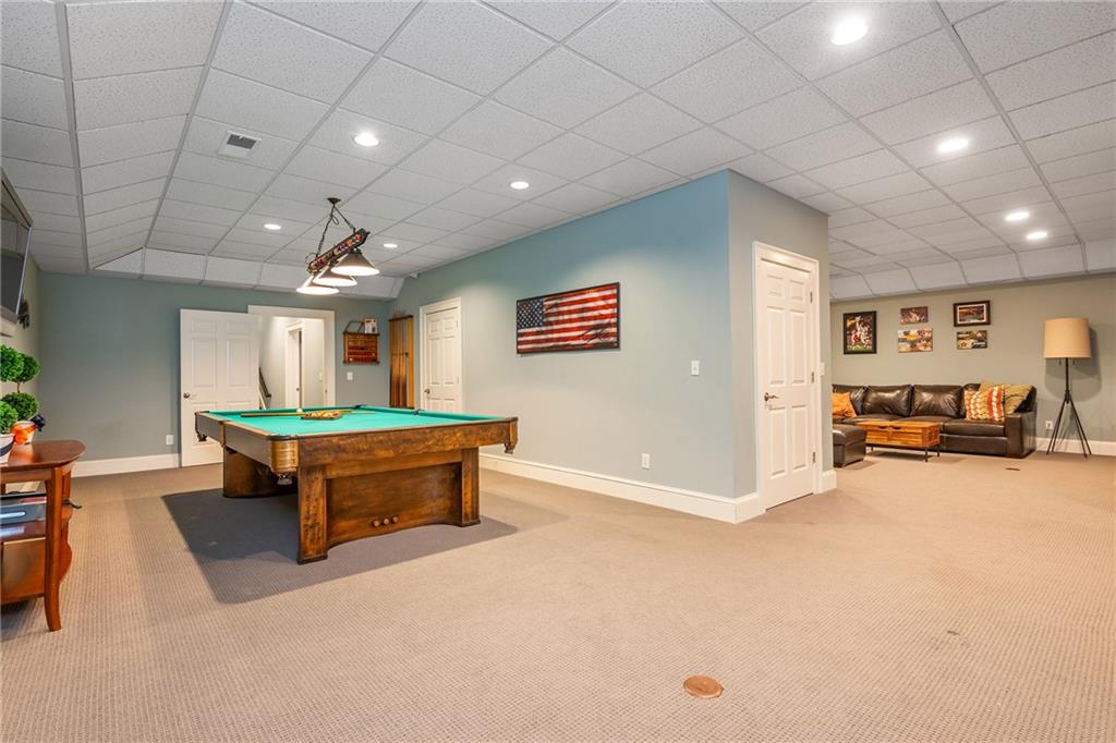 1025 Stonegate Court