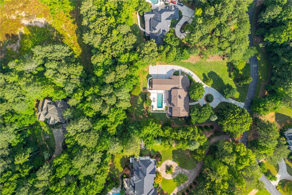 1025 Stonegate Court