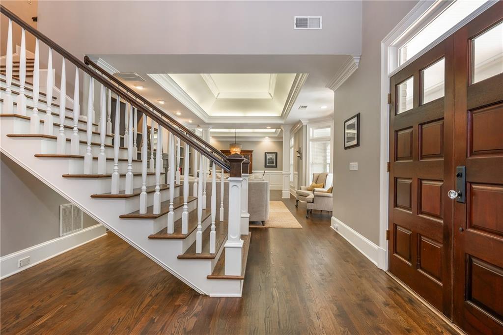 1025 Stonegate Court