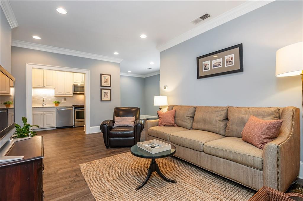 1025 Stonegate Court