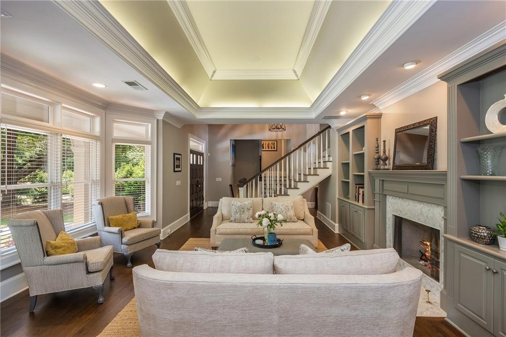 1025 Stonegate Court