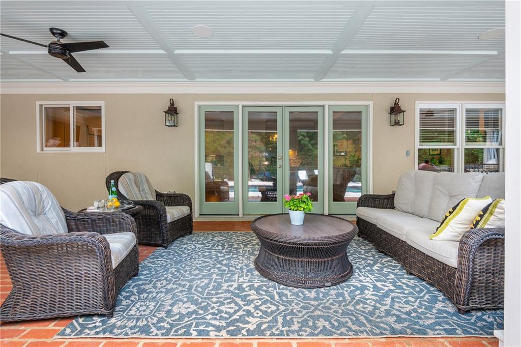 1025 Stonegate Court