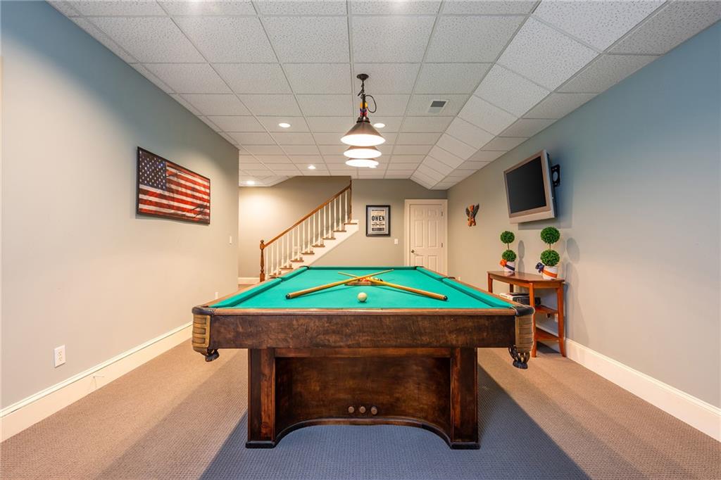 1025 Stonegate Court