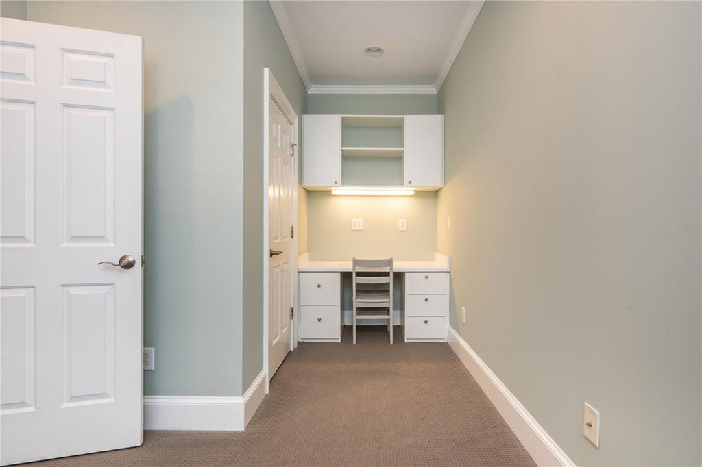 1025 Stonegate Court