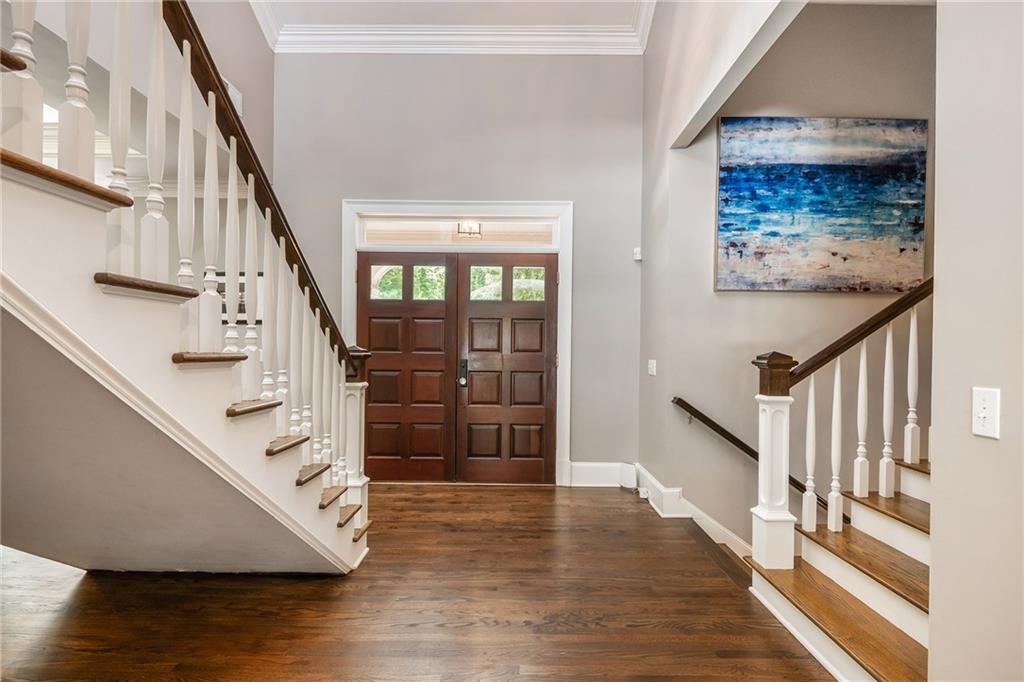 1025 Stonegate Court