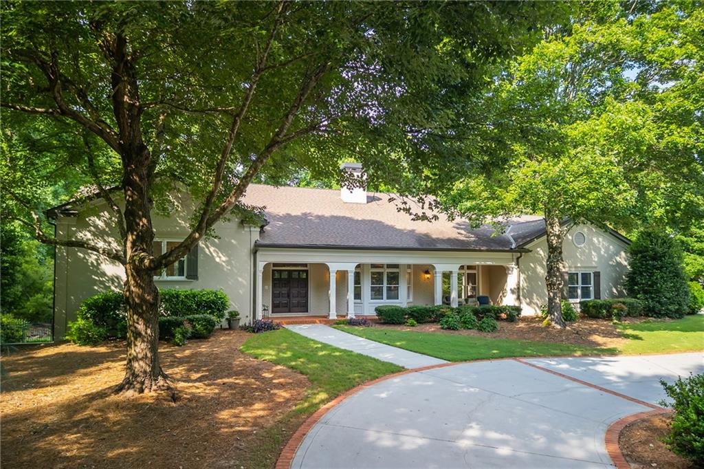 1025 Stonegate Court