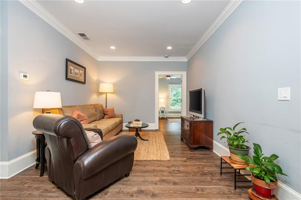 1025 Stonegate Court