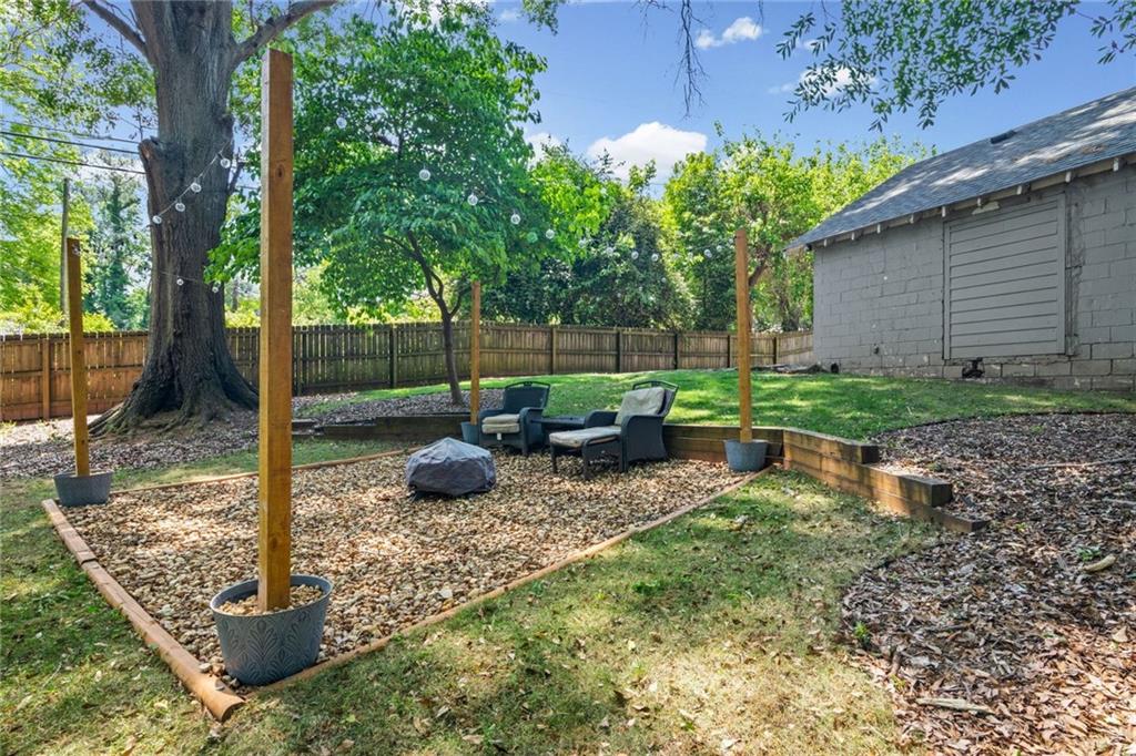 2010 Delphine Drive