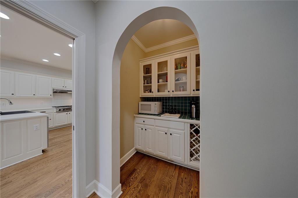 480 Abbeywood Drive