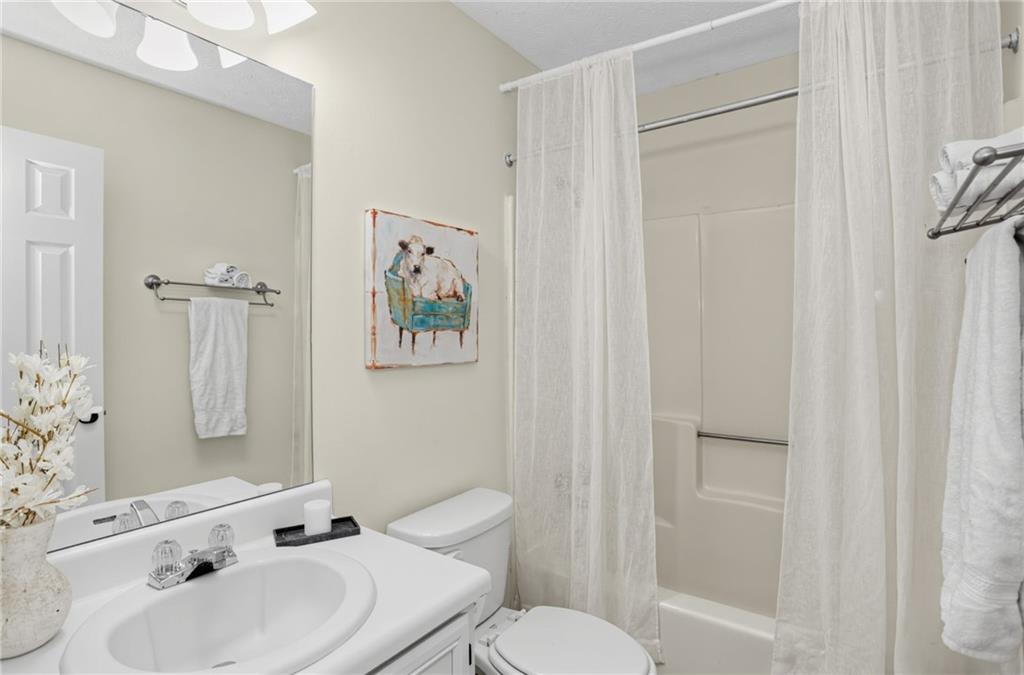 2734 Ashbury Point Lane