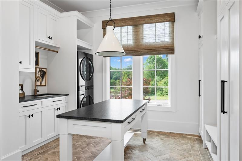 10155 Cedar Ridge Drive
