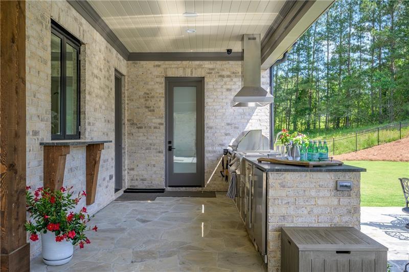10155 Cedar Ridge Drive