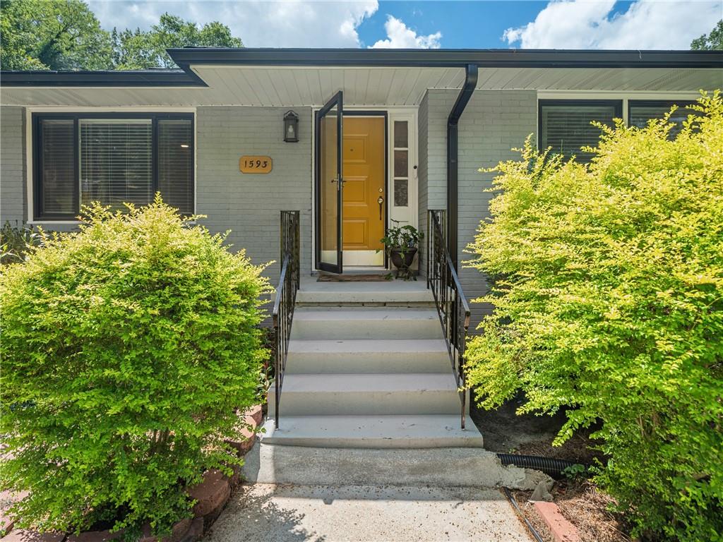 1593 Mill Acres Drive SW