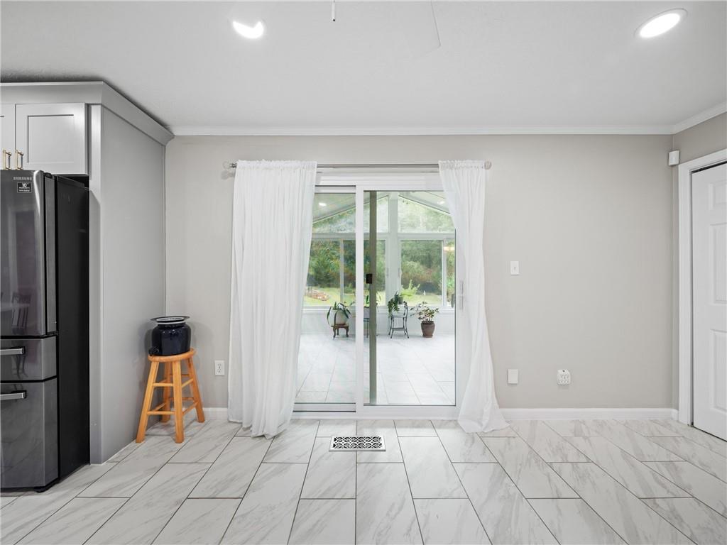 1593 Mill Acres Drive SW