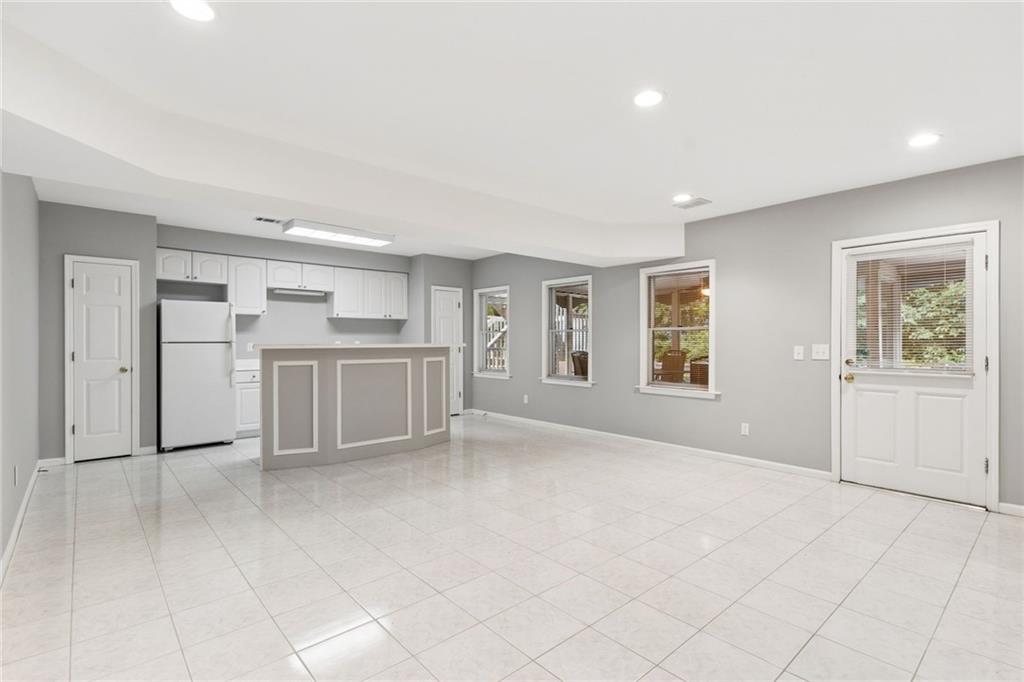 3805 Newport Bay Drive