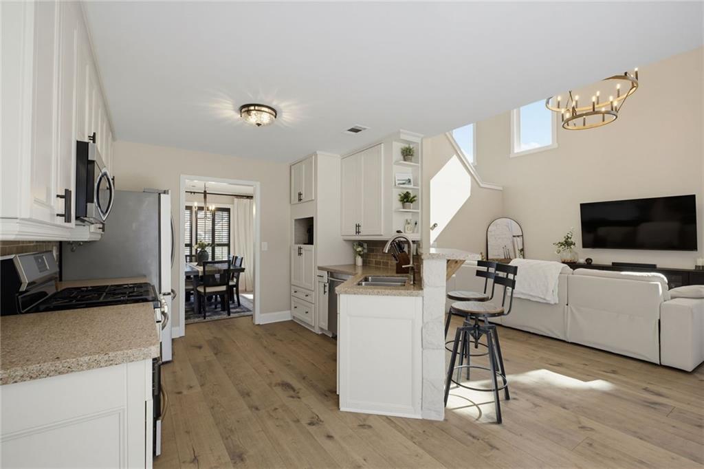 1029 Deer Hollow Drive