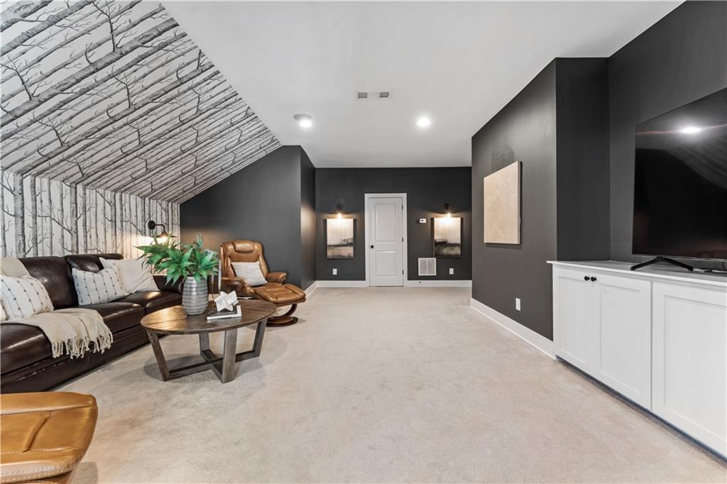 201 Fairhaven Court
