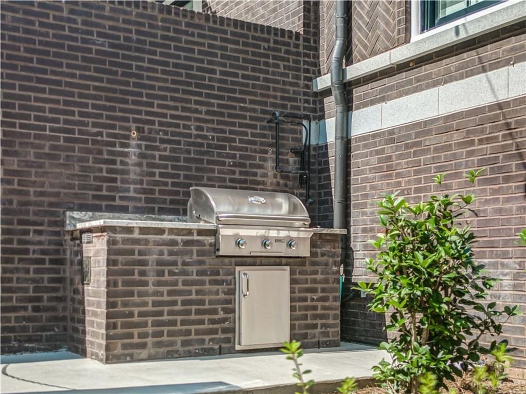 81 Thompson Street Unit 101