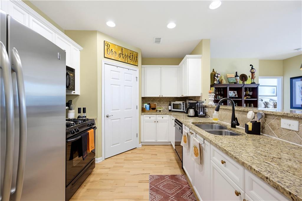 3150 Woodwalk Drive SE Unit 2305
