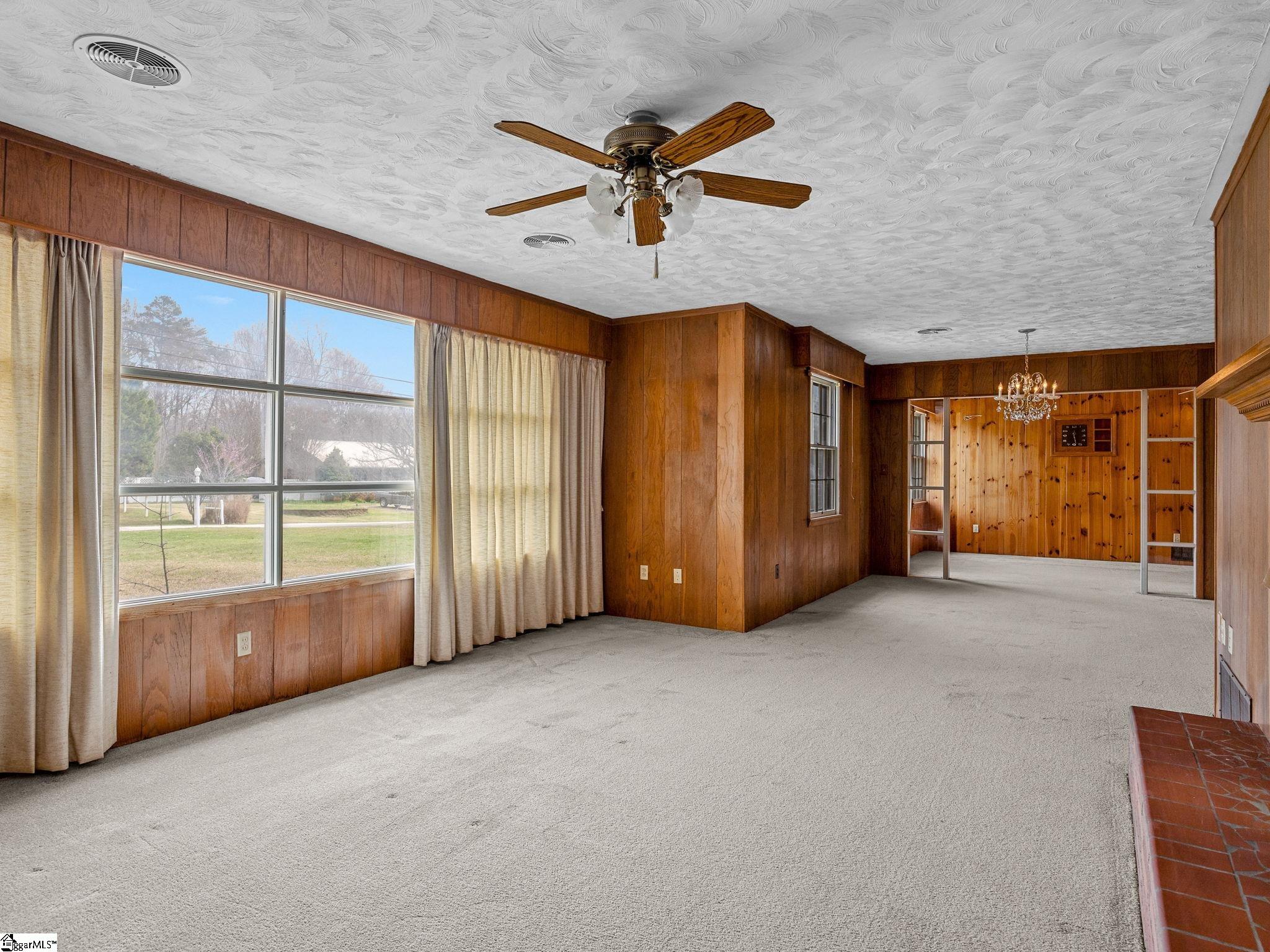 3851 Maid Marion Lane