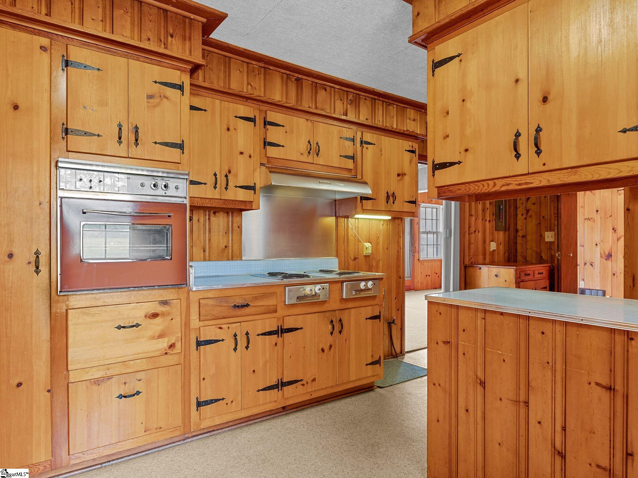 3851 Maid Marion Lane