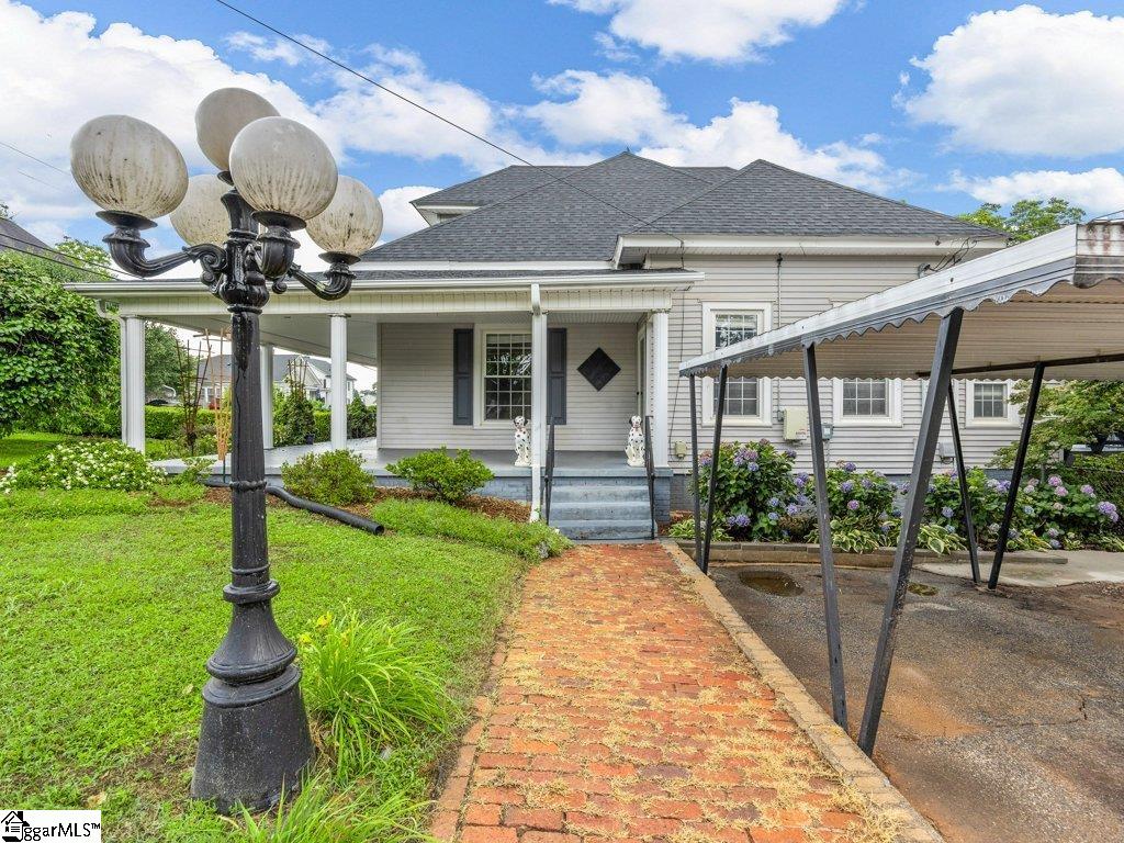 400 W Arlington Avenue