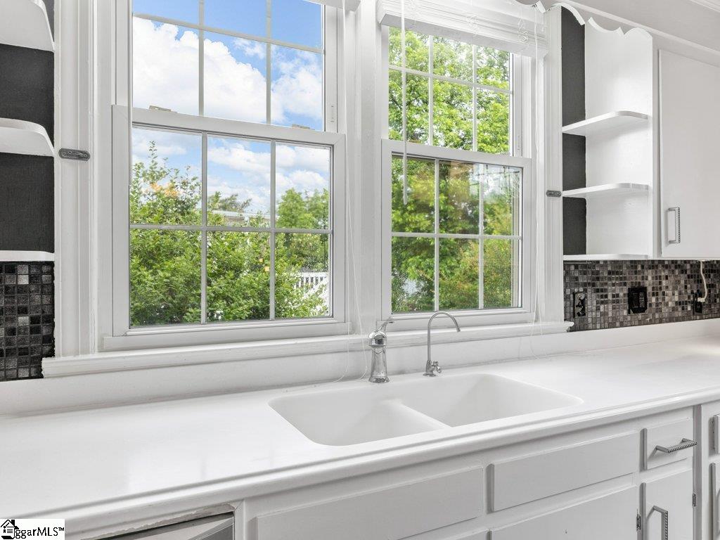 400 W Arlington Avenue