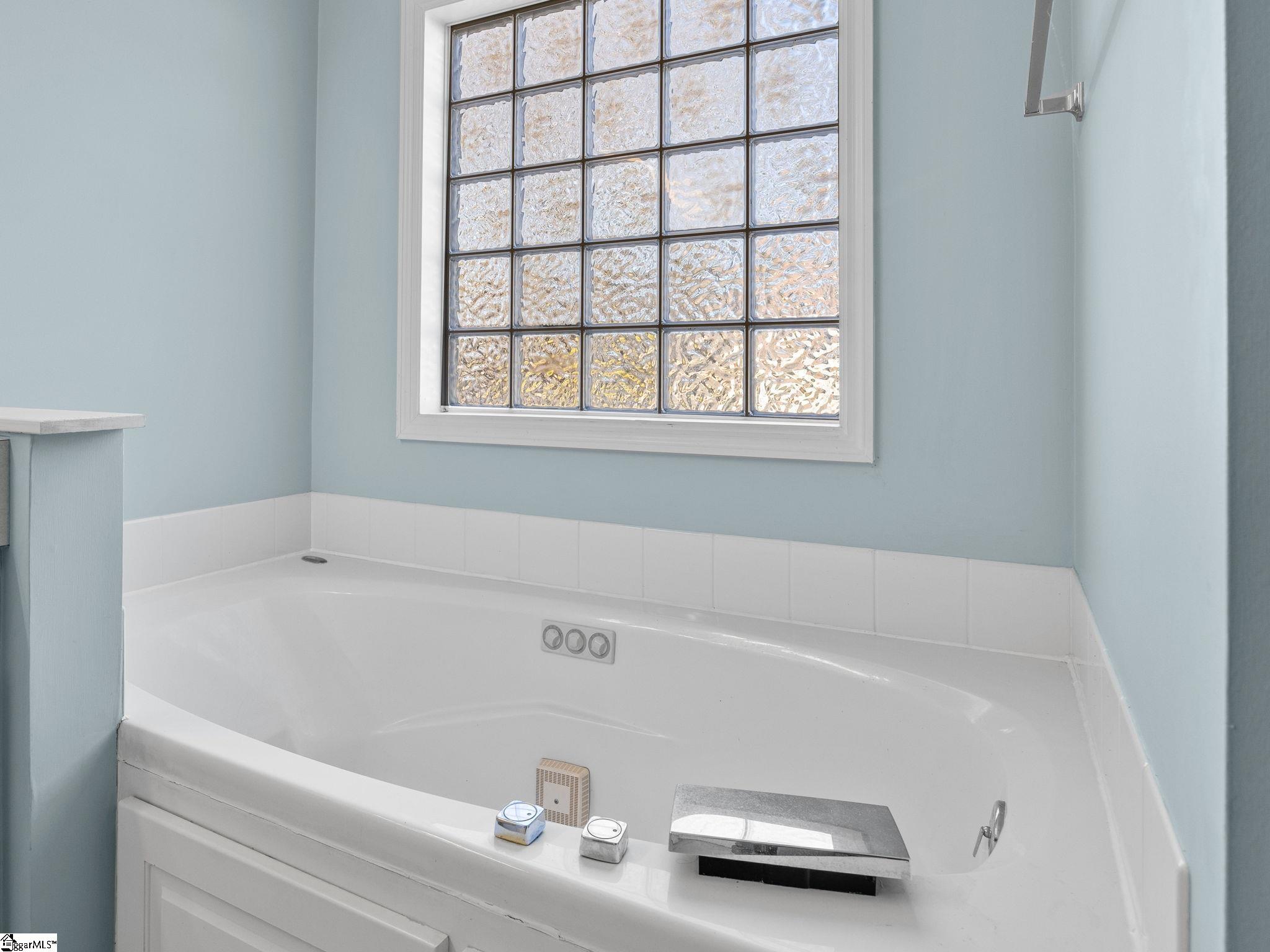 624 Gramercy Boulevard