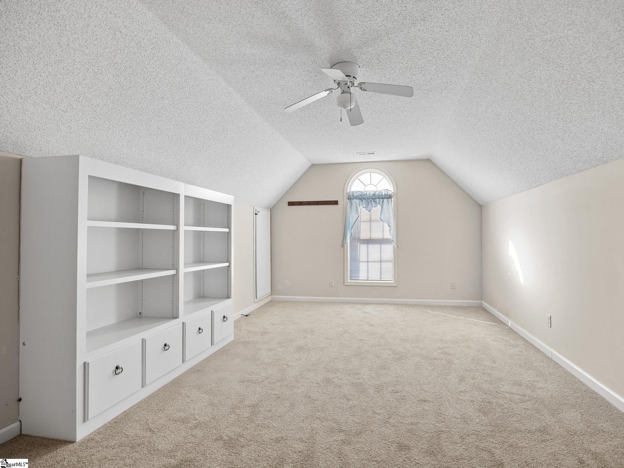 624 Gramercy Boulevard