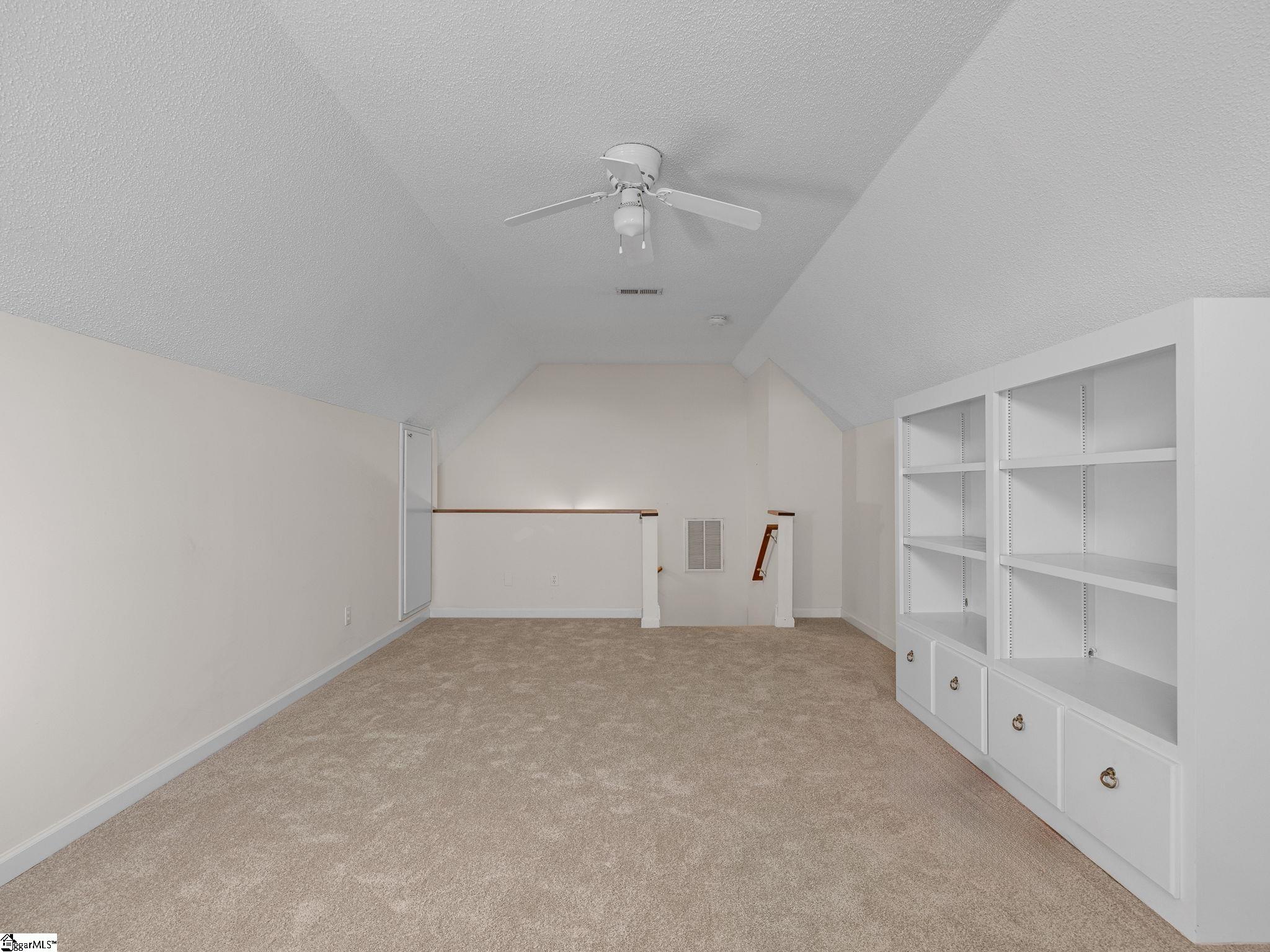 624 Gramercy Boulevard