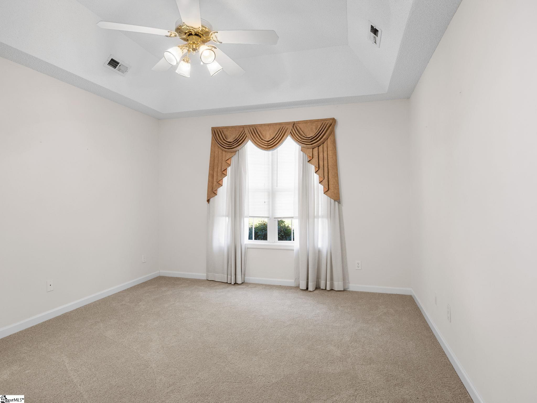 624 Gramercy Boulevard