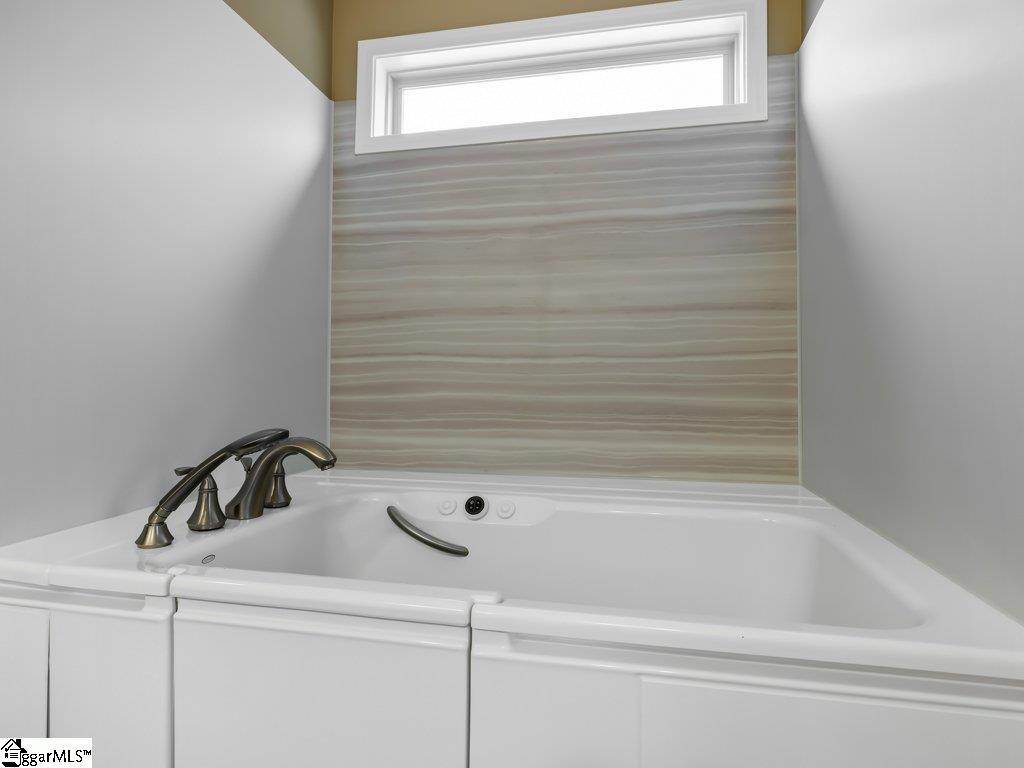 204 Harvest Wood Lane